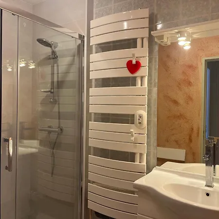 Avec Climatisation - 4 Pers, Vue Port - Fr-1-796-116 *